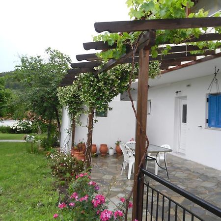 Yalis Studios Achladies (Skiathos) Exterior foto