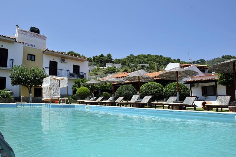 Yalis Studios Achladies (Skiathos) Exterior foto